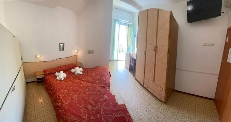 Hotel Silvaion Villamarina 2*,  Italy