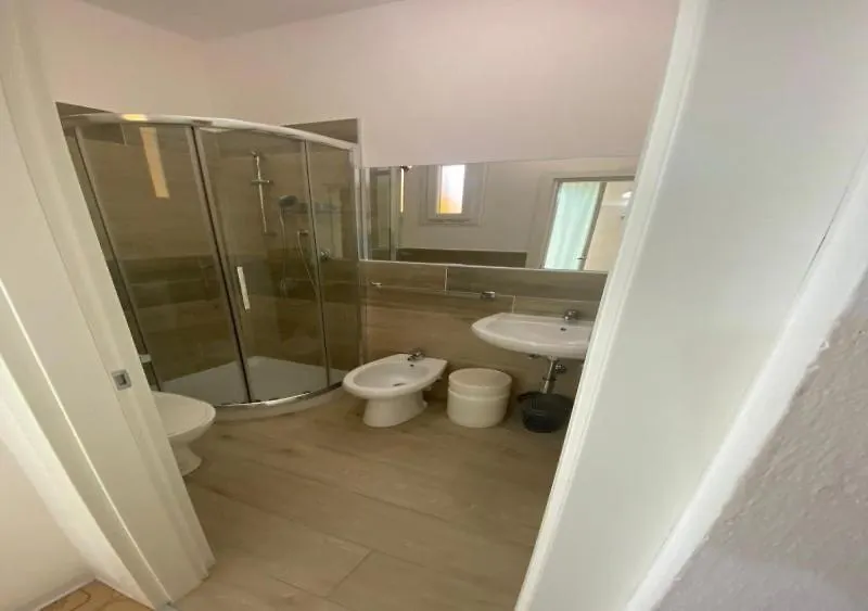 **  Hotel Silvaion Villamarina Italy